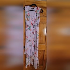Lulus floral wrap maxi dress size M
